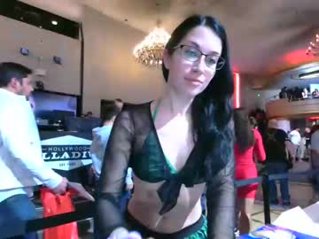 girl
        alexxxcoal cam image #659418