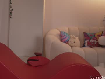girl
        bunnydollstella cam image #6844808