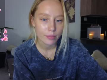 girl
        callme_star cam image #4442380