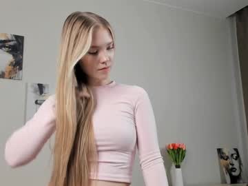 girl
        dawnbullins cam image #6740494