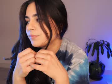 girl
        doubedeesarai cam image #6845332