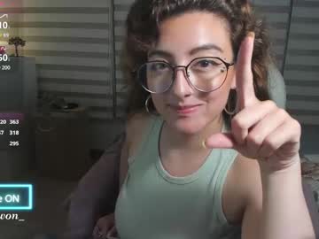 girl
        victoriaw_ cam image #6333919