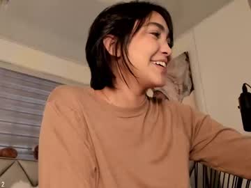 girl
        luucy___ cam image #6669110