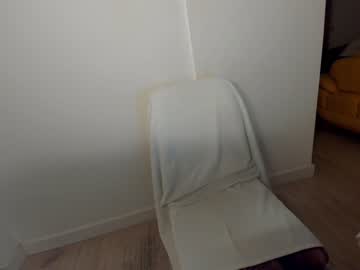 girl
        ehotlovea cam image #40615
