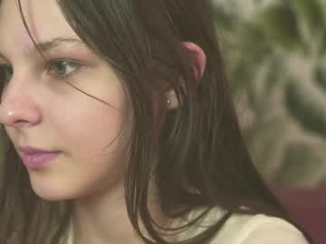 girl
        whisper_of_love cam image #6371112