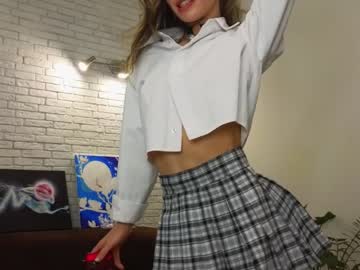 girl
        uwunikaa cam image #2612446