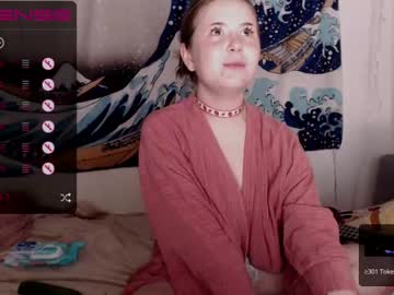 girl
        yoliverse cam image #1994862