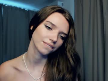 girl
        daisyfoulks cam image #4682564