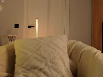girl
        tollysage cam image #6564942