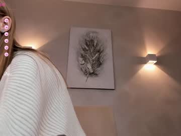 girl
        darling_dreamer cam image #2299560