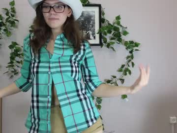 girl
        teresabriggs cam image #2312963