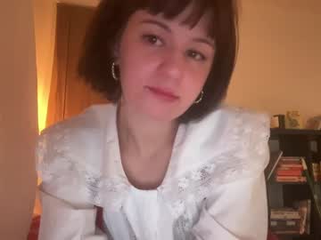 girl
        olive__nextdoor cam image #1717730