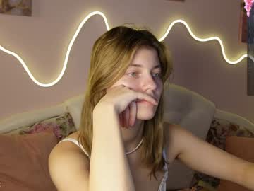 girl
        victoriabeverly cam image #6013533
