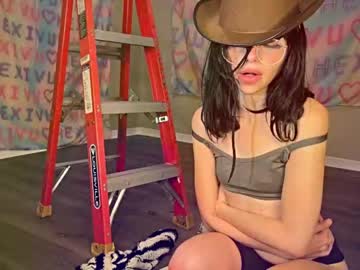 girl
        hexivu cam image #4171660