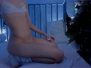 girl
        juliabeng1 cam image #2000299
