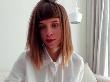 girl
        flowerofsin2001 cam image #1998376