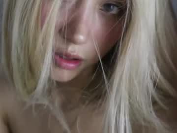 girl
        wendy_daniela cam image #4185086