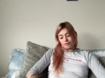 girl
        gemmyrosee cam image #5320881