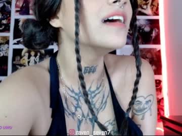 girl
        ravenseven7 cam image #4518467