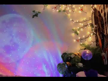 girl
        nebamazee cam image #1025823