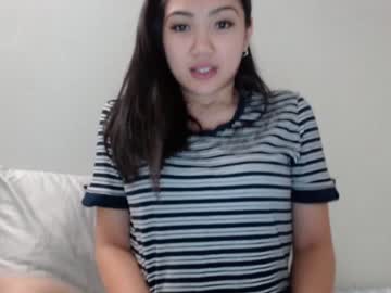 girl
        london_tipton cam image #2599722