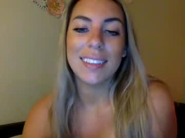 girl
        ariannakartel cam image #1234596