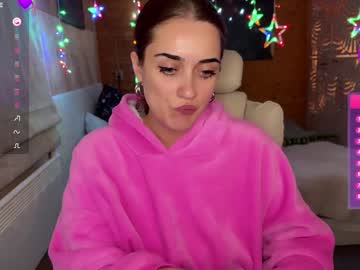 girl
        ps4pro cam image #5930624