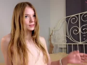 girl
        lovely_shyy cam image #5386492