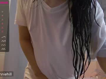 girl
        anniehillofficial_ cam image #2002182