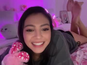 girl
        keirasworld cam image #6829417