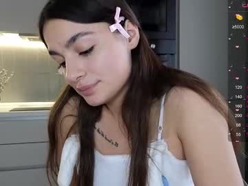 girl
        jessiexxi cam image #5150699