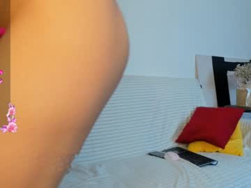 girl
        mary_kruz cam image #5726826