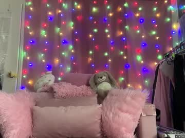 girl
        giaavalentinee cam image #4401948