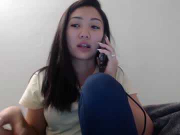 girl
        london_tipton cam image #2758571