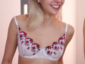 girl
        you_fell_in_love cam image #5691451