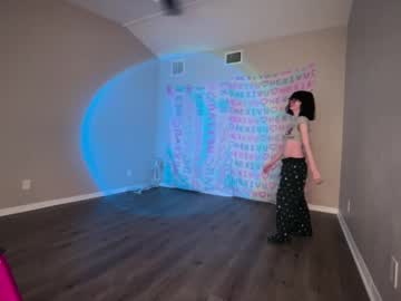 girl
        hexivu cam image #5732829