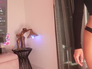 girl
        mysticxkitty cam image #4752477