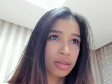 girl
        aki_kin cam image #581497