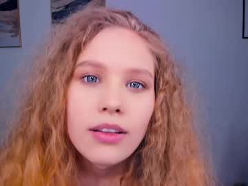 girl
        s1ren_s0ng cam image #6441624