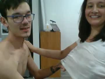 couple
        tastethemilkoftheyouth cam image #3503048