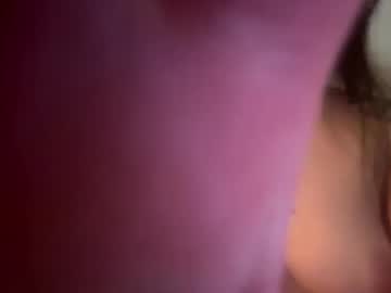 couple
        juicymoosey cam image #6270880