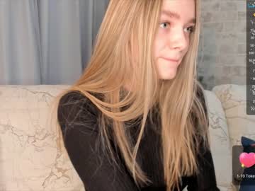 girl
        hotshiiie cam image #557889