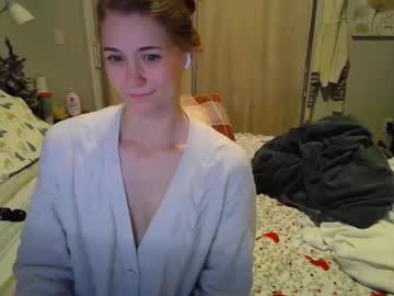 girl
        katynowhere cam image #5817849