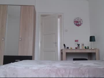 couple
        sexaddictcouple1 cam image #151427