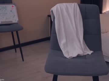 girl
        poopsie_oopsie cam image #4723756