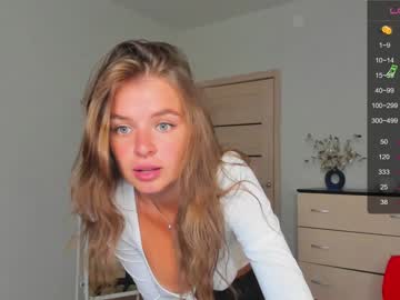 girl
        selfish_ashley cam image #2689861