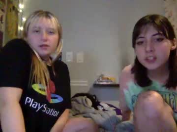 girl
        wallabyxxx cam image #424043