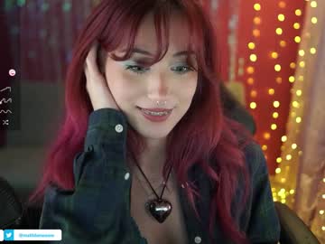 girl
        greeny_mat cam image #4205926