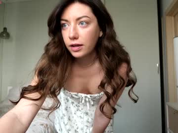 girl
        ronny_ponny cam image #6695702