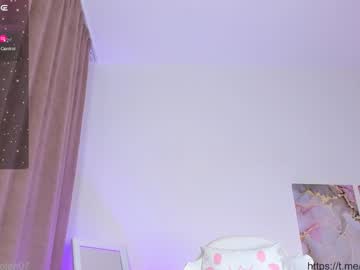 girl
        mysticalelen cam image #5696245